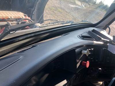Volvo VNL Dashboard Assembly