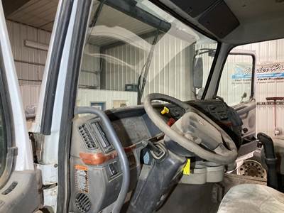 Volvo VNL Dashboard Assembly