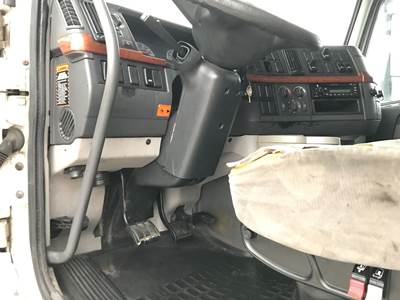 Volvo VNL Dashboard Assembly