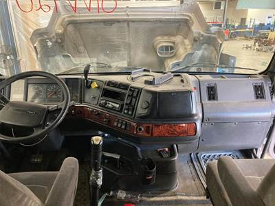 Volvo VNL Dashboard Assembly