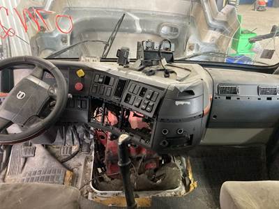 Volvo VNL Dashboard Assembly
