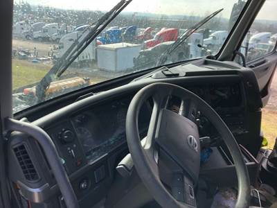 Volvo VNL Dashboard Assembly