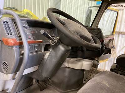 Volvo VNL Dashboard Assembly