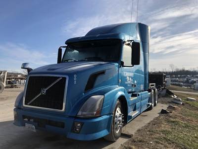 Volvo VNL Dashboard Assembly