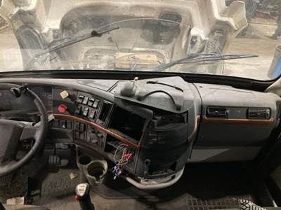 Volvo VNL Dashboard Assembly