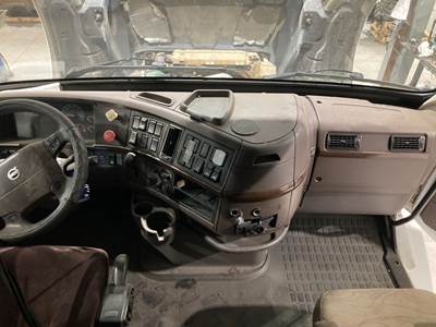 Volvo VNL Dashboard Assembly