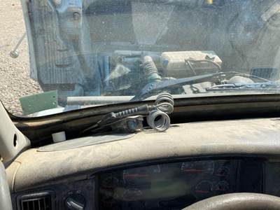 Volvo VNL Dashboard Assembly