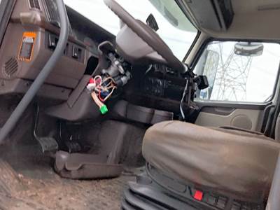 Volvo VNL Dashboard Assembly