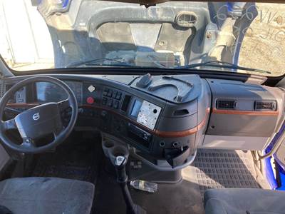 Volvo VNL Dashboard Assembly