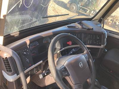 Volvo VNL Dashboard Assembly