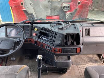 Volvo VNL Dashboard Assembly