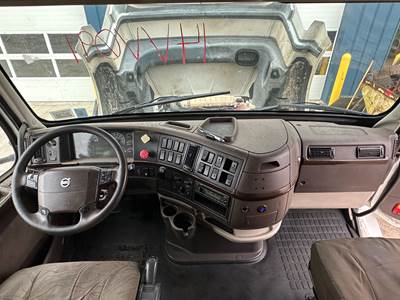 Volvo VNL Dashboard Assembly