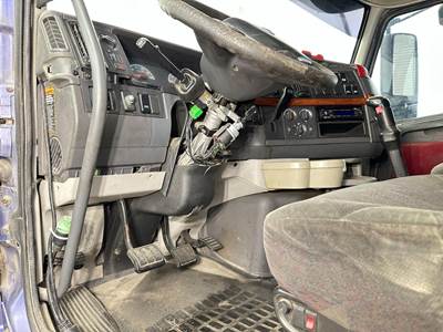 Volvo VNL Dashboard Assembly
