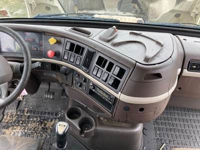 Volvo VNM Dashboard Assembly