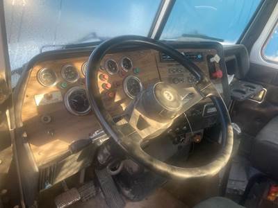 Western Star 4800 Dashboard Assembly
