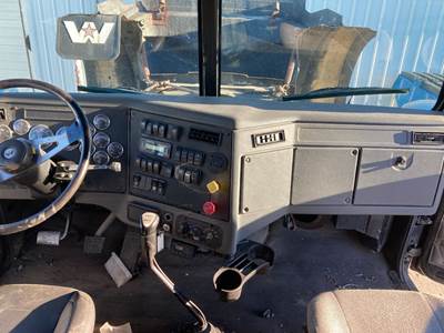 Western Star 4900 Dashboard Assembly