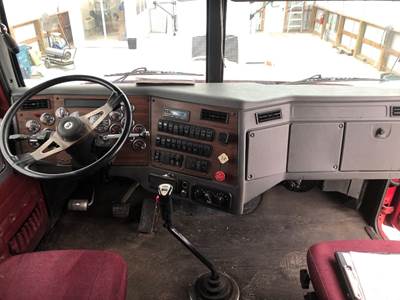 Western Star 4900FA Dashboard Assembly