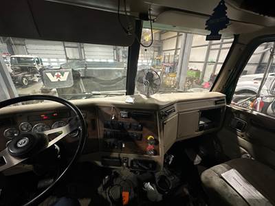 Western Star 4900FA Dashboard Assembly