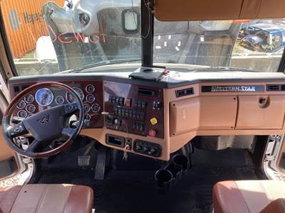 Western Star 5700 Dashboard Assembly