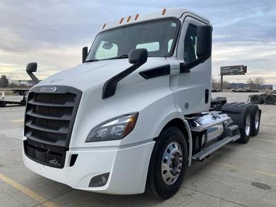 Freightliner Cascadia 116 Day Cab Truck - Detroit 190HP, 12 Speed Dt12 Automatic
