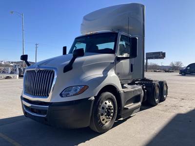 International LT Day Cab Truck - Cummins 400HP, 12 Speed Automatic