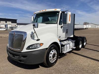 International ProStar Day Cab Truck - N13 430HP, 10 Speed Manual