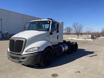 International RH Day Cab Truck - A26 450HP