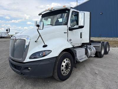 International RH Day Cab Truck - A26 515HP, 12 Speed Automatic