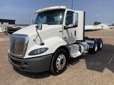 International RH Day Cab Truck - A26 450HP, 12 Speed Automatic