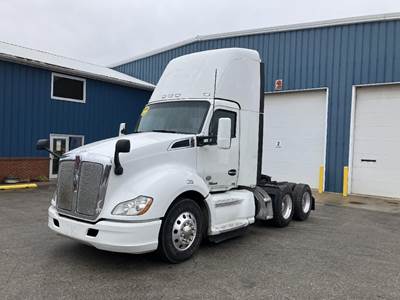 Kenworth T100 Day Cab Truck - Cummins 450HP, 12 Speed Automatic