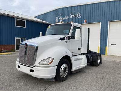 Kenworth T680 Single Axle Day Cab Truck - Paccar 455HP, 12 Speed Automatic
