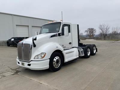 Kenworth T680 Day Cab Truck - Cummins 450HP
