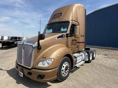 Kenworth T680 Day Cab Truck - Paccar 405HP, Automatic
