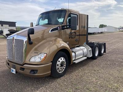 Kenworth T680 Day Cab Truck - Paccar 405HP, 12 Speed Automatic