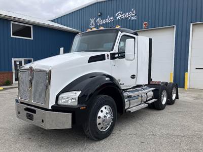 Kenworth T880 Day Cab Truck - Cummins 450HP