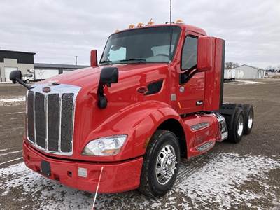 Peterbilt 579 Day Cab Truck - Cummins 450HP, 12 Speed Automatic