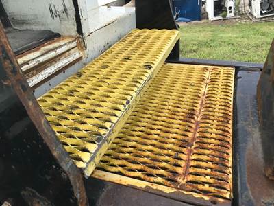 Autocar Deck Plate / Catwalk for a Autocar Truck