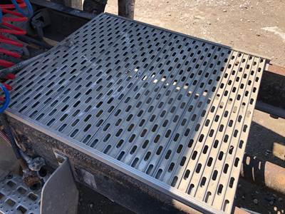Ford A9513 Deck Plate / Catwalk