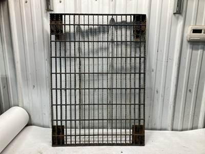 Ford L8513 Deck Plate / Catwalk