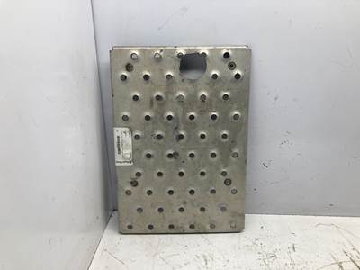 Freightliner Cascadia Deck Plate / Catwalk
