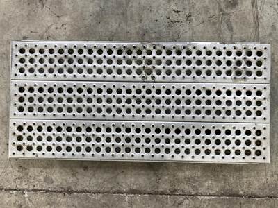 Freightliner FL70 Deck Plate / Catwalk
