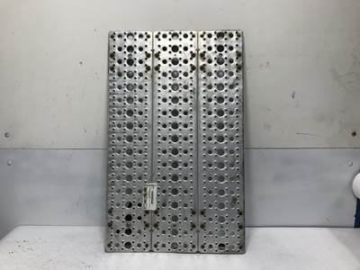 Freightliner M2 112 Deck Plate / Catwalk