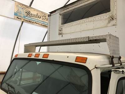 International 4900 Deck Plate / Catwalk