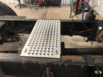 International DuraStar 4400 Deck Plate / Catwalk for a International Durastar (4400)