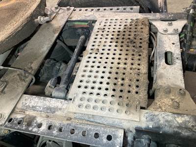 International LT Deck Plate / Catwalk
