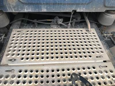International LT Deck Plate / Catwalk
