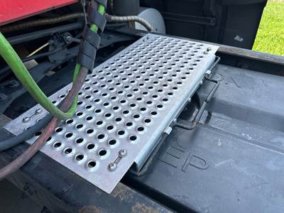 International LT Deck Plate / Catwalk