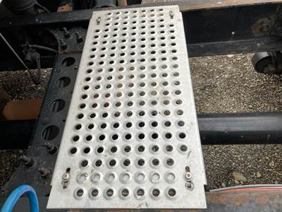 International ProStar Deck Plate / Catwalk