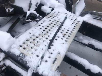 International ProStar Deck Plate / Catwalk