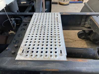 International ProStar Deck Plate / Catwalk